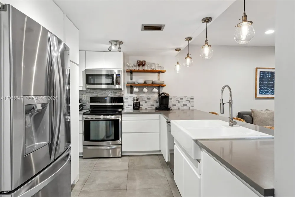3143 Virginia St #3 Coconut Grove, FL 33133