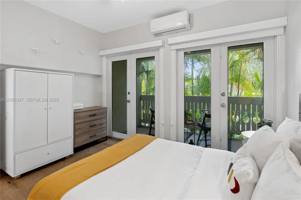 3143 Virginia St #3 Coconut Grove, FL 33133