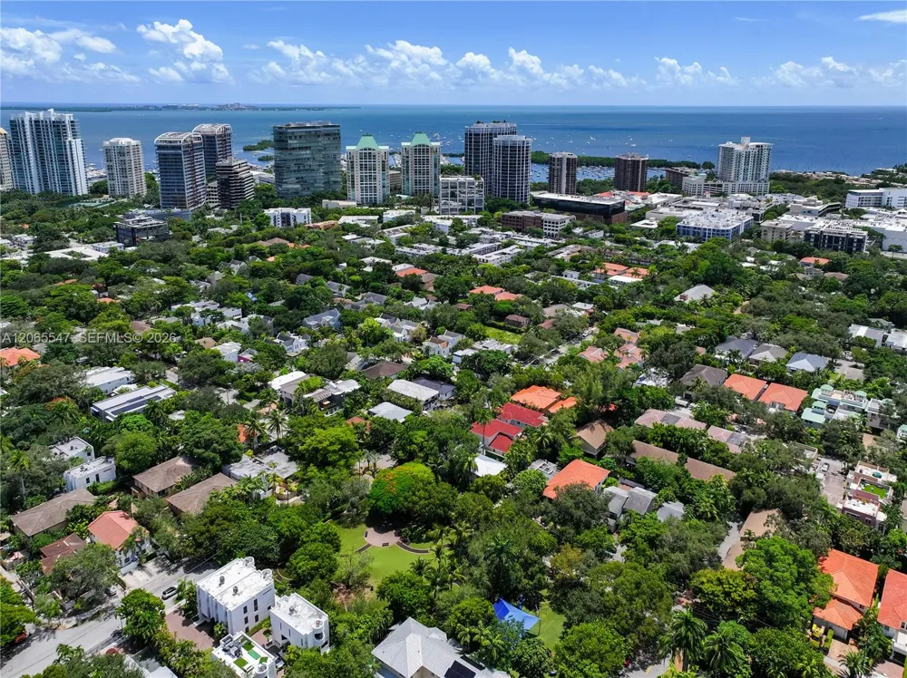 3143 Virginia St #3 Coconut Grove, FL 33133