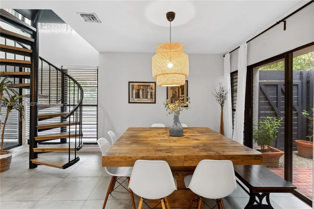 3143 Virginia St #3 Coconut Grove, FL 33133
