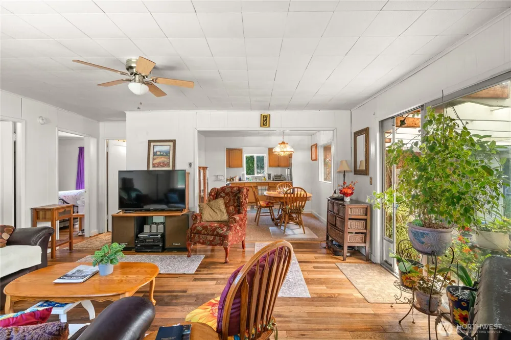 2584 State Route 105 Grayland, WA 98547