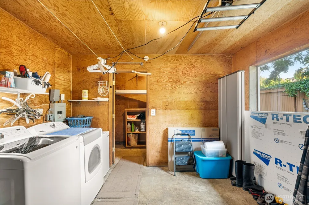 2584 State Route 105 Grayland, WA 98547