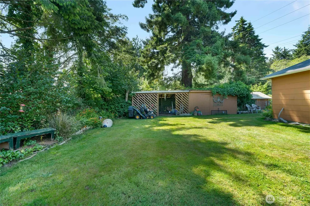 2584 State Route 105 Grayland, WA 98547