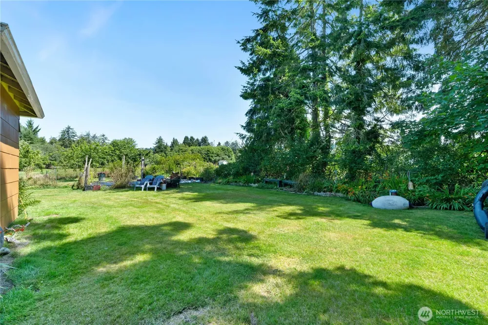 2584 State Route 105 Grayland, WA 98547
