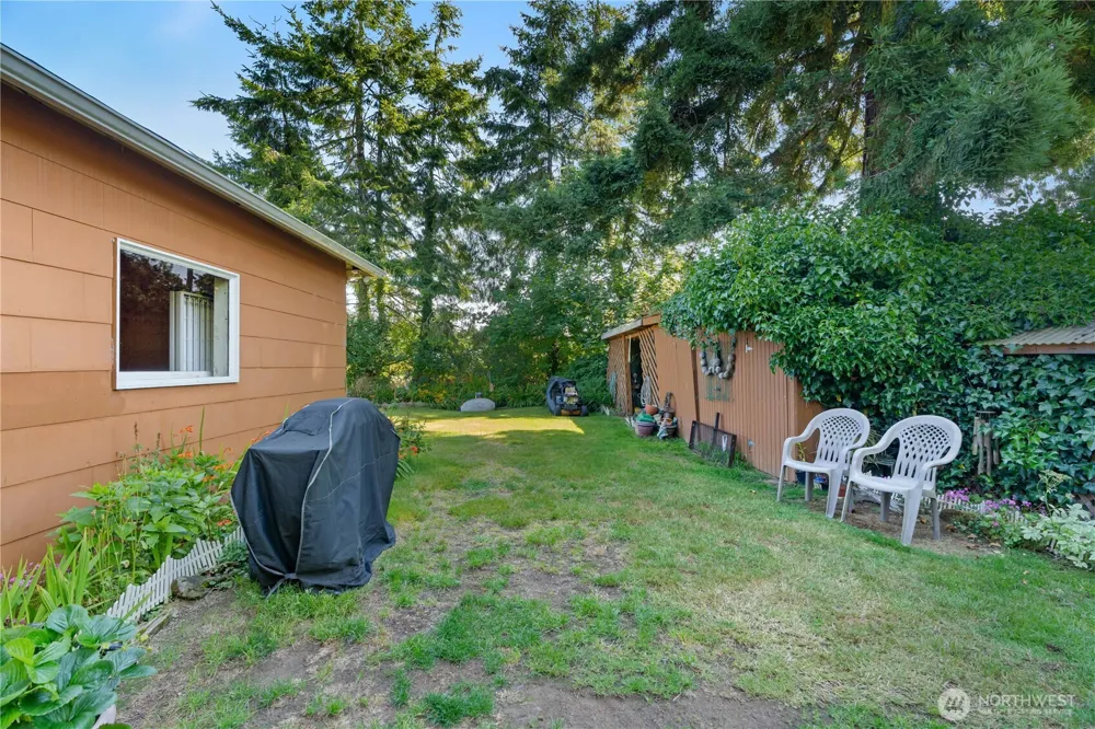 2584 State Route 105 Grayland, WA 98547
