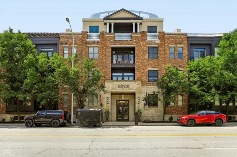 355 E Ohio Street #213