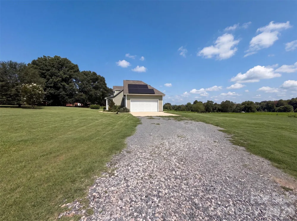749 Williamsburg Estate Road Clover, SC 29710
