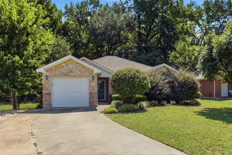 613 Therese Ct.