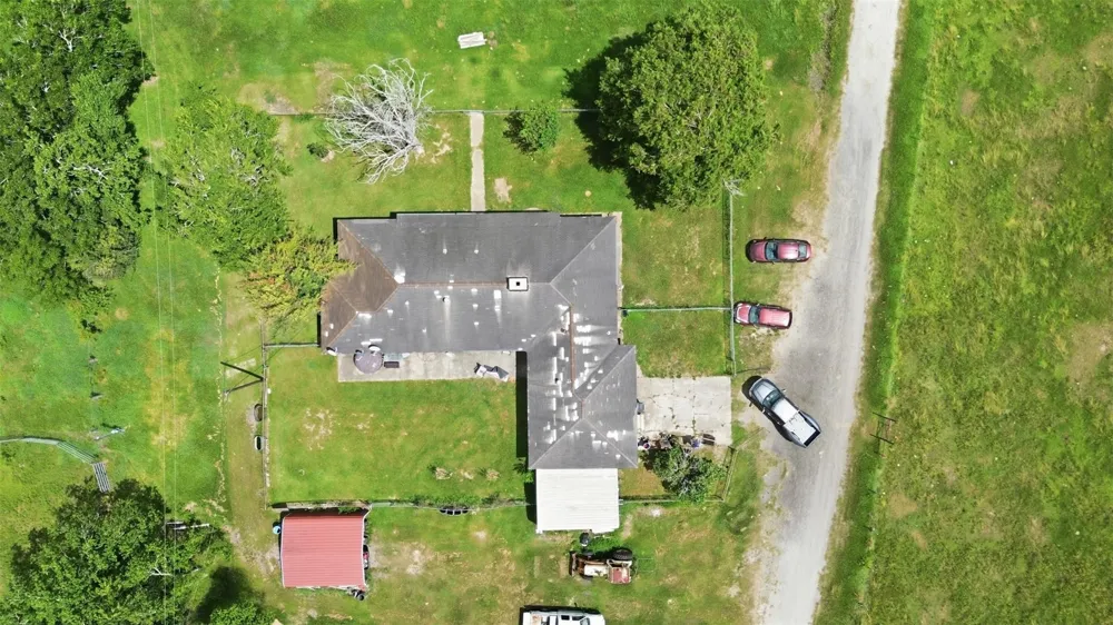 1613 Fm-2078 Wadsworth, TX 77483