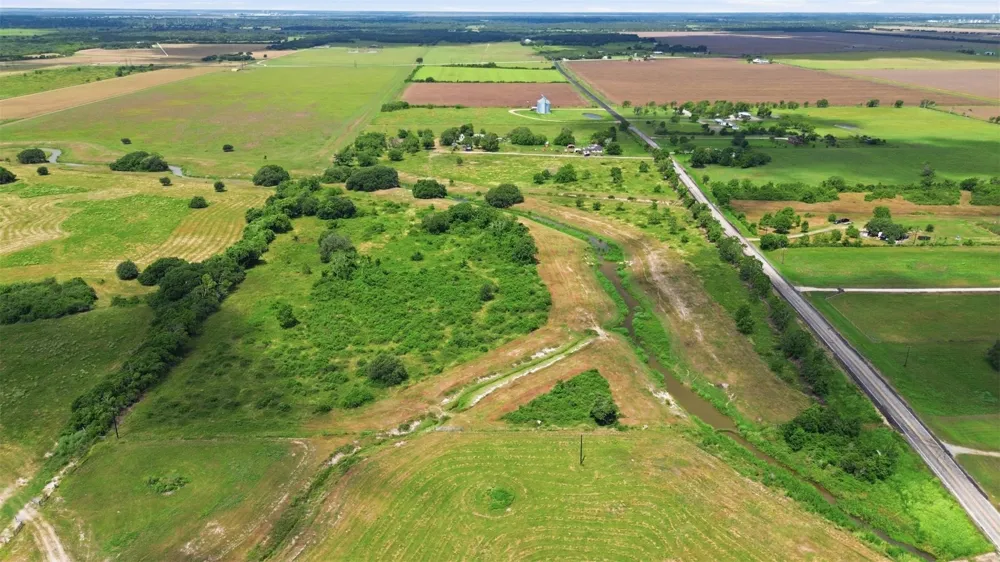 1613 Fm-2078 Wadsworth, TX 77483