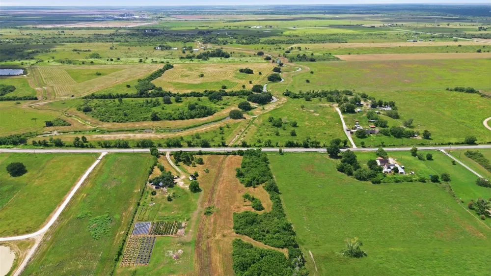 1613 Fm-2078 Wadsworth, TX 77483