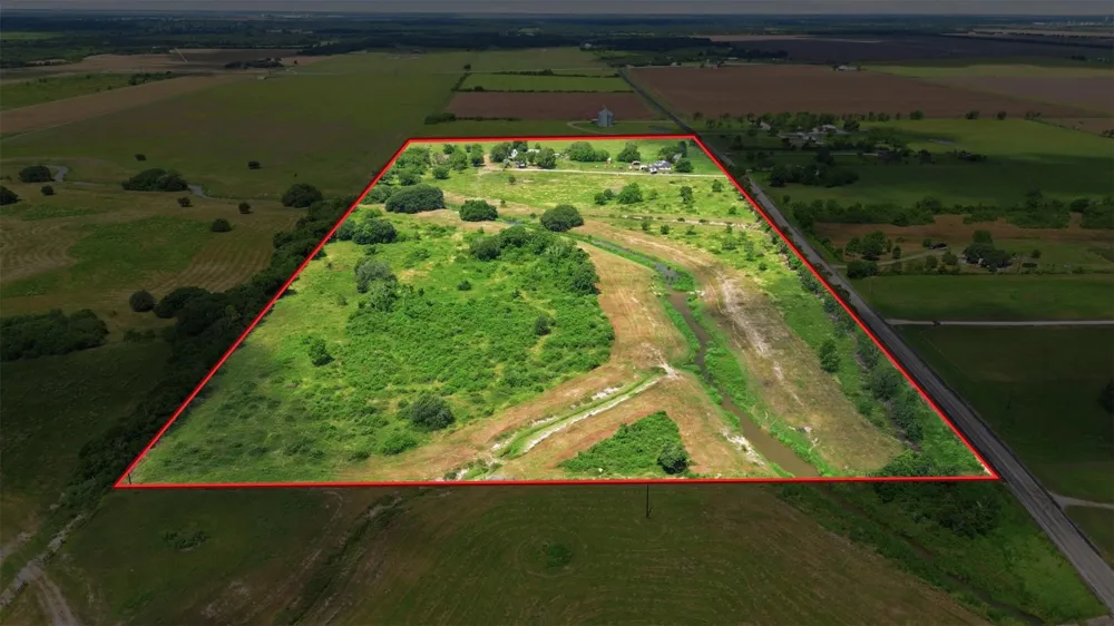 1613 Fm-2078 Wadsworth, TX 77483