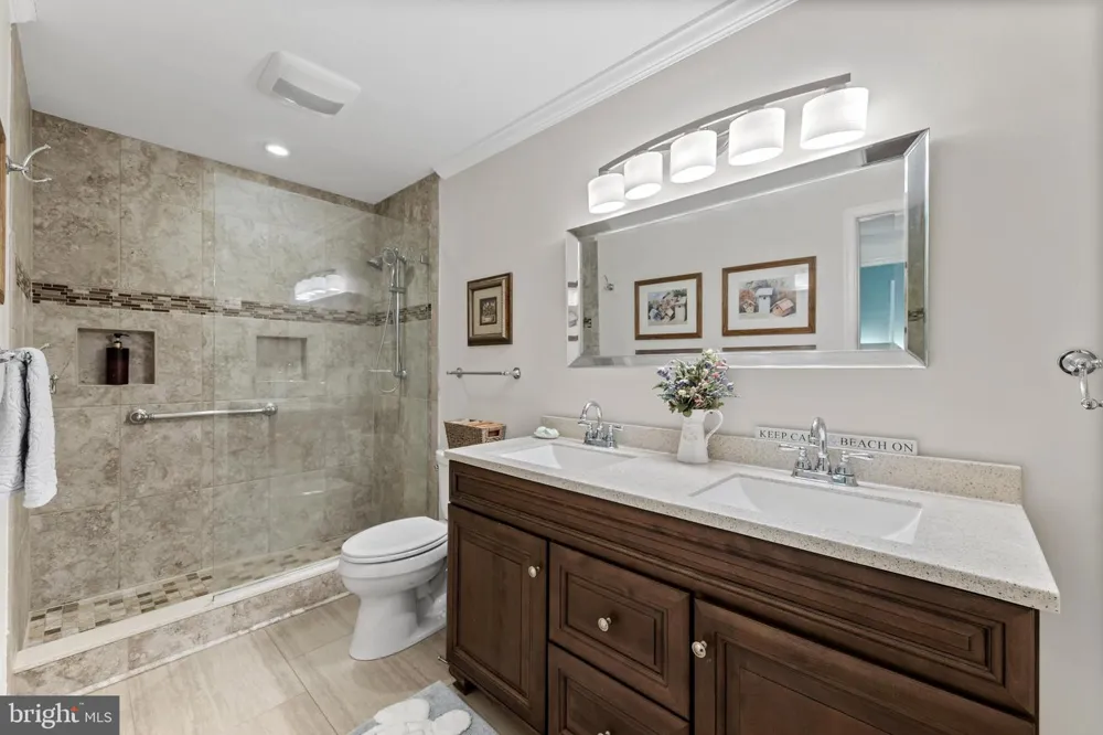 781 HICKMAN DRIVE Ocean View, DE 19970