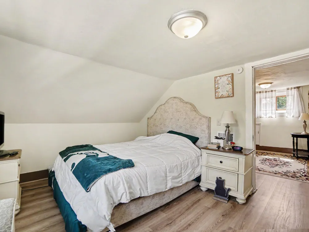 612 E Melendy Street Ludington, MI 49431