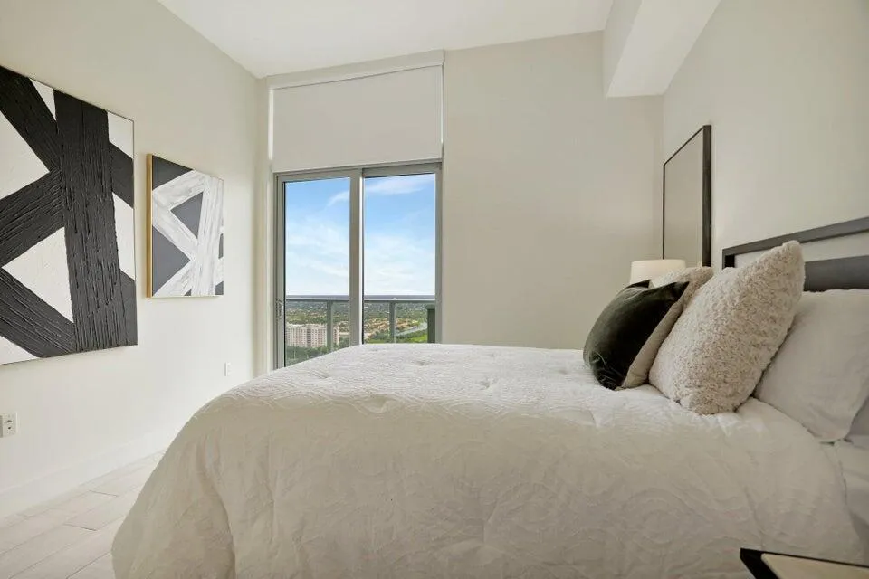 2000 METROPICA WAY #2607 Sunrise, FL 33323