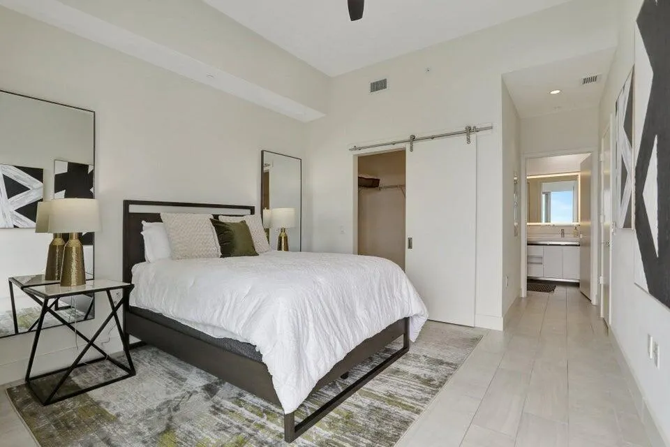 2000 METROPICA WAY #2607 Sunrise, FL 33323