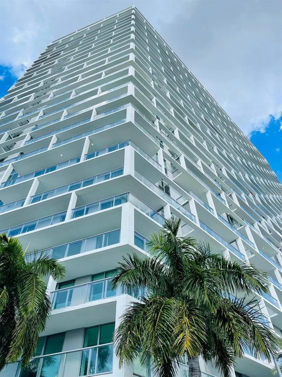2000 METROPICA WAY #2607 Sunrise, FL 33323