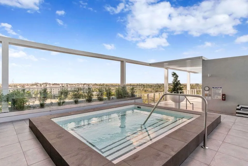 2000 METROPICA WAY #2607 Sunrise, FL 33323