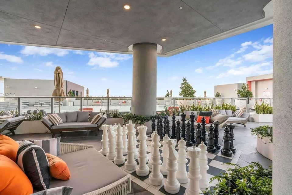 2000 METROPICA WAY #2607 Sunrise, FL 33323