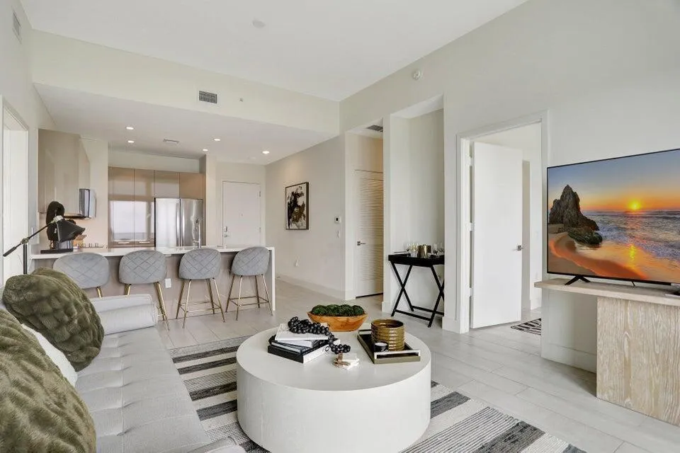 2000 METROPICA WAY #2607 Sunrise, FL 33323
