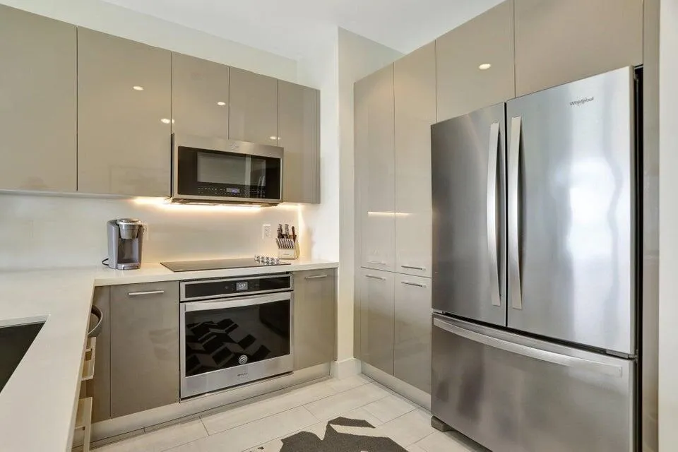 2000 METROPICA WAY #2607 Sunrise, FL 33323
