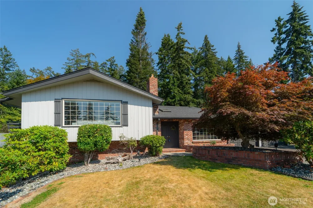 3011 SE Regent Street Port Angeles, WA 98362
