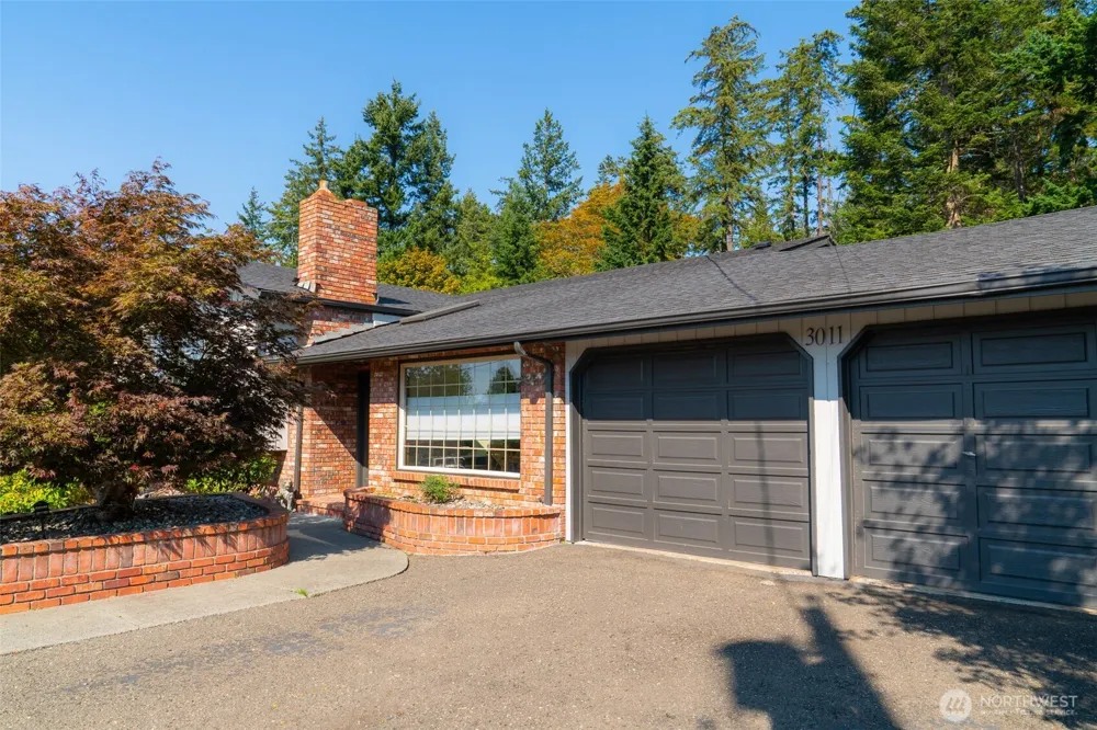 3011 SE Regent Street Port Angeles, WA 98362