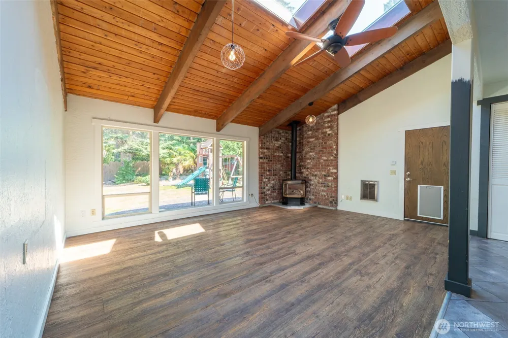 3011 SE Regent Street Port Angeles, WA 98362