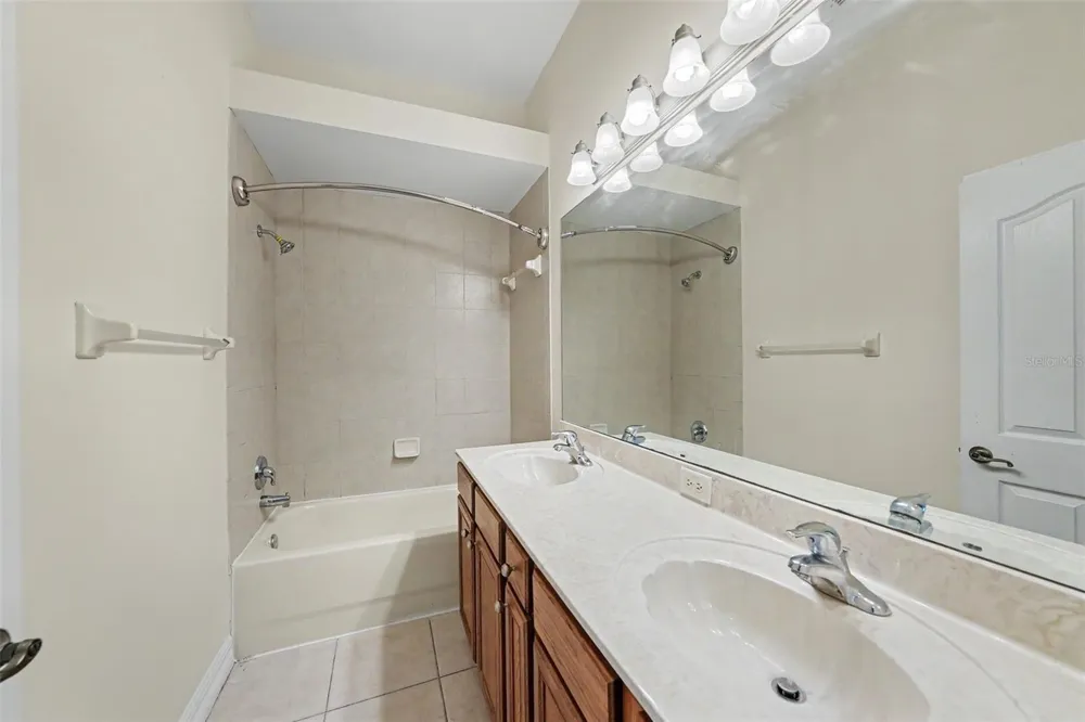 7422 TERRACE RIVER DRIVE Temple Terrace, FL 33637