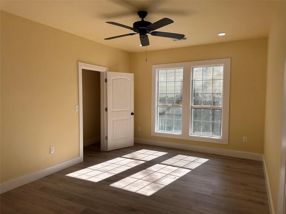 111 Pecan Street Terrell, TX 75160
