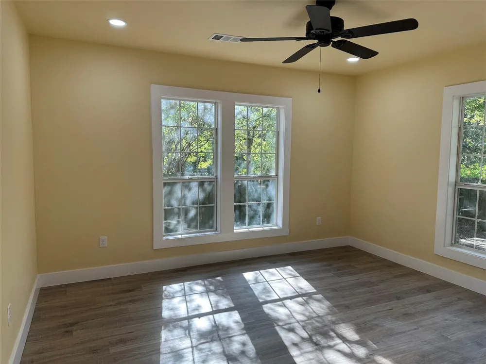111 Pecan Street Terrell, TX 75160