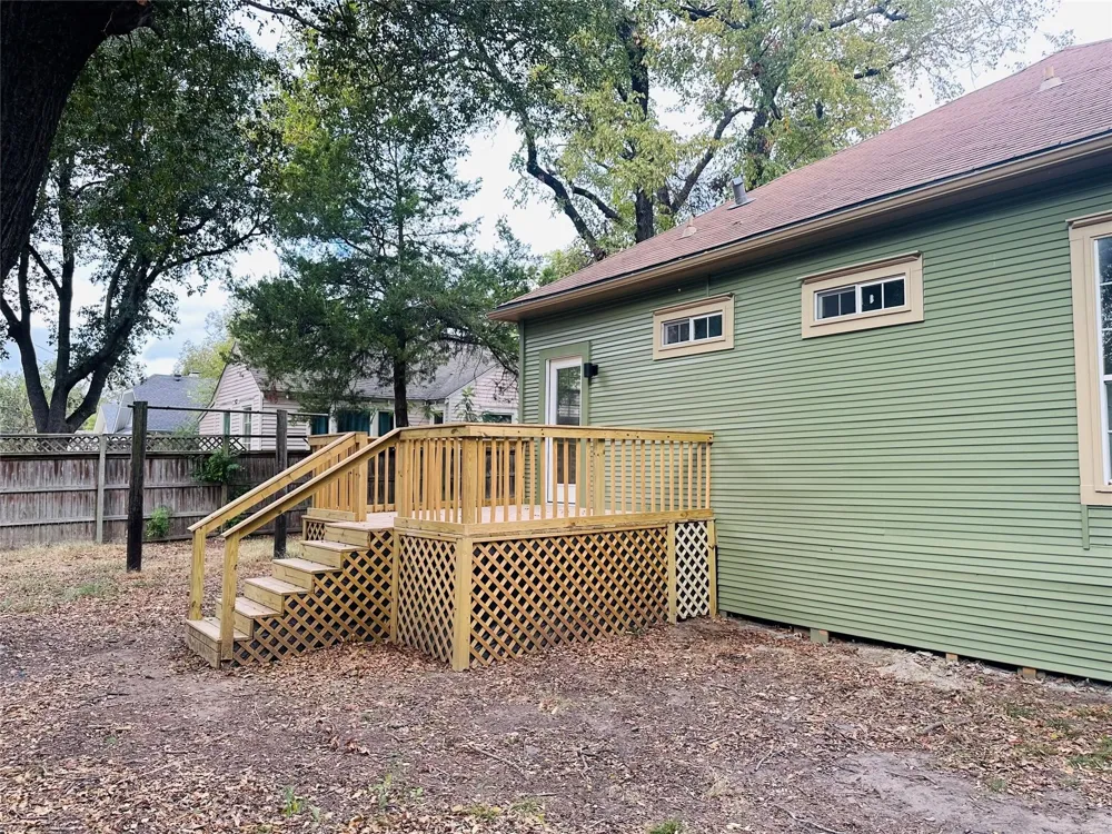 111 Pecan Street Terrell, TX 75160
