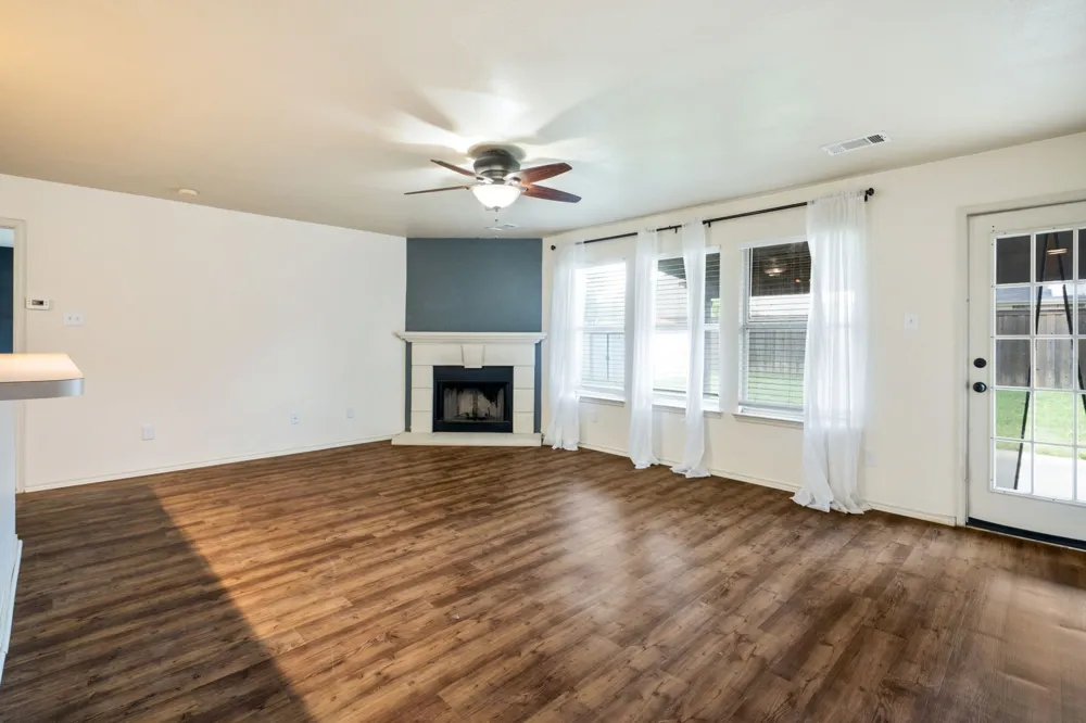 4306 Wood Stone Circle Corinth, TX 76208