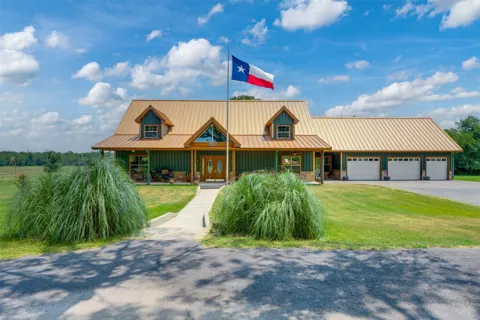 1521 County Road 3117
