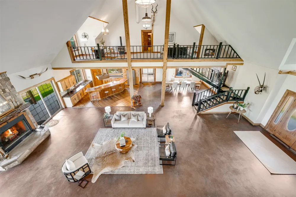 1521 County Road 3117 Clarksville, TX 75426