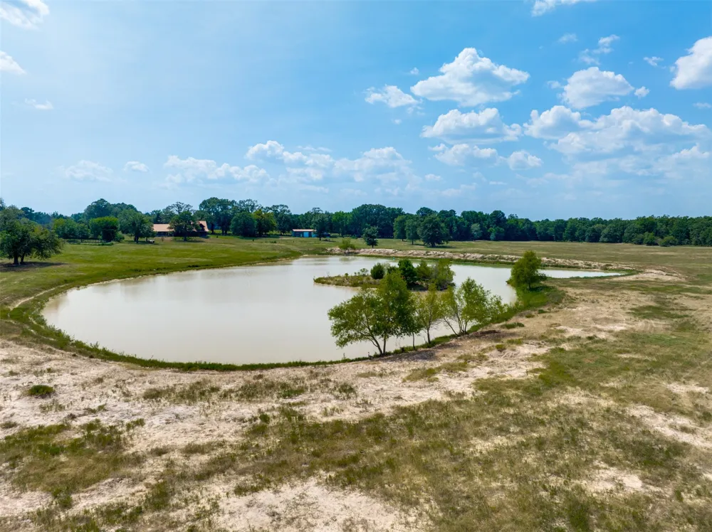 1521 County Road 3117 Clarksville, TX 75426