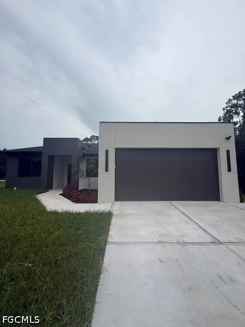 Roosevelt Avenue Lehigh Acres, FL 33936