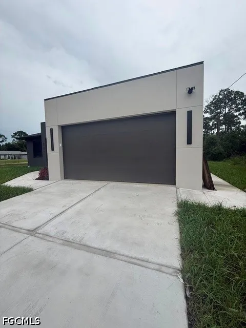 Roosevelt Avenue Lehigh Acres, FL 33936