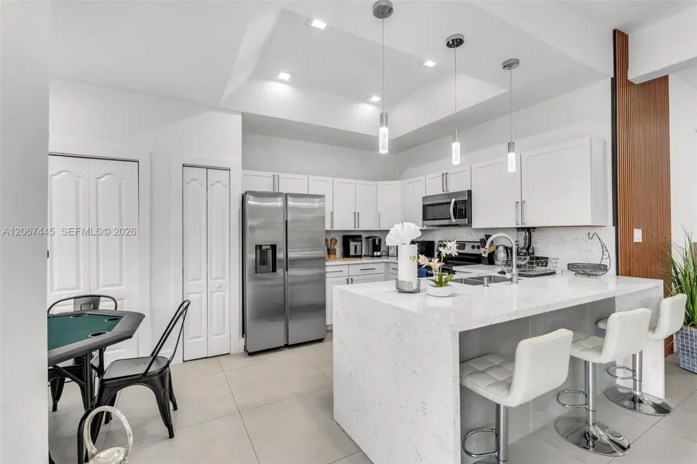 16362 SW 53rd Ter Miami, FL 33185