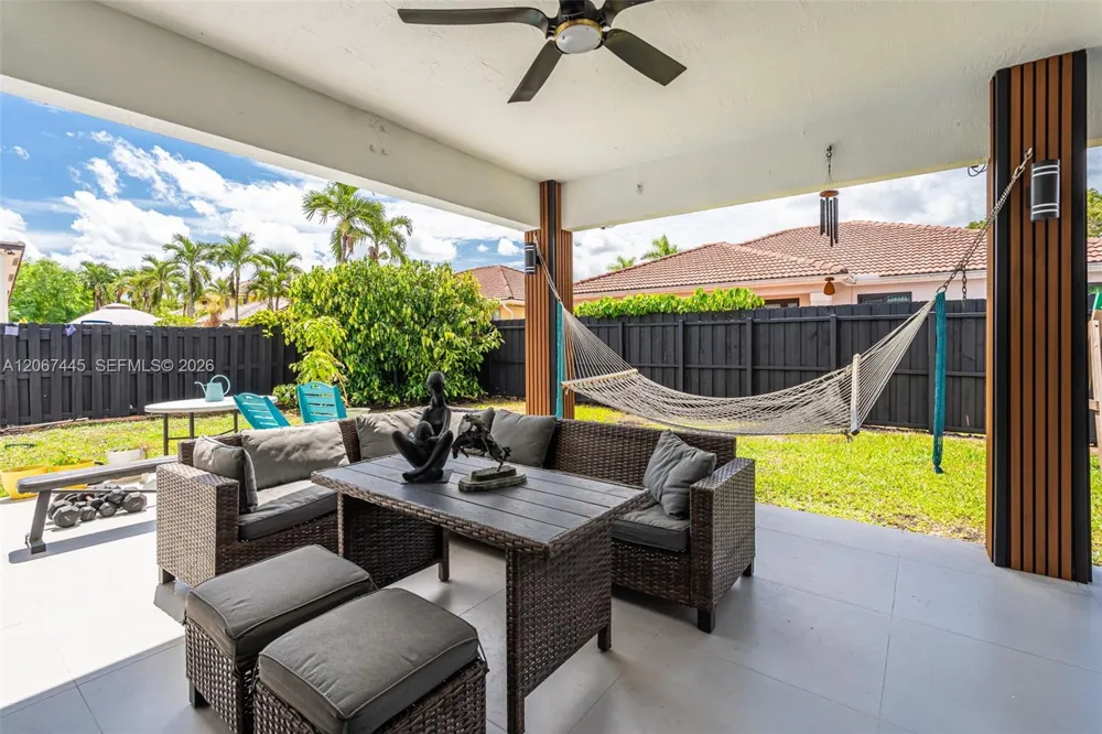 16362 SW 53rd Ter Miami, FL 33185