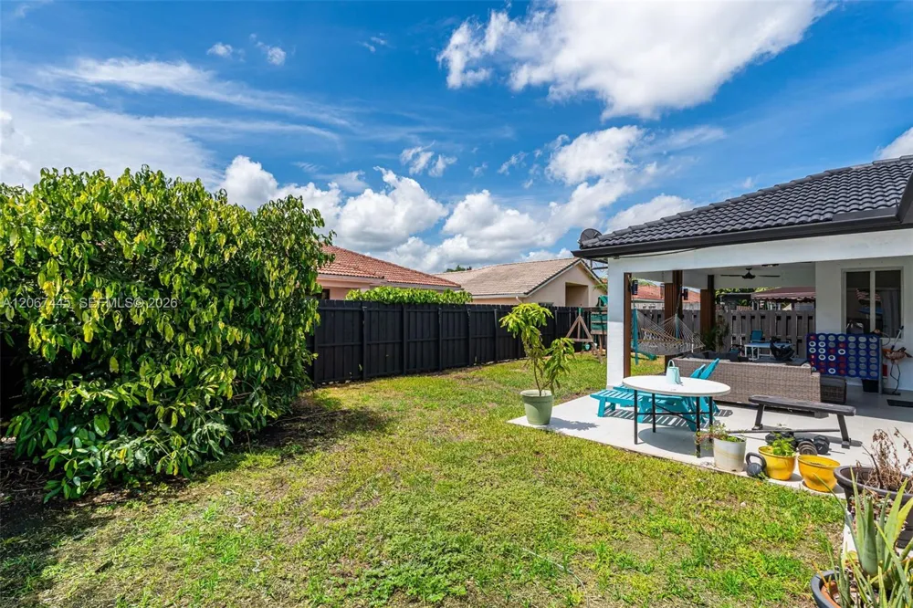16362 SW 53rd Ter Miami, FL 33185