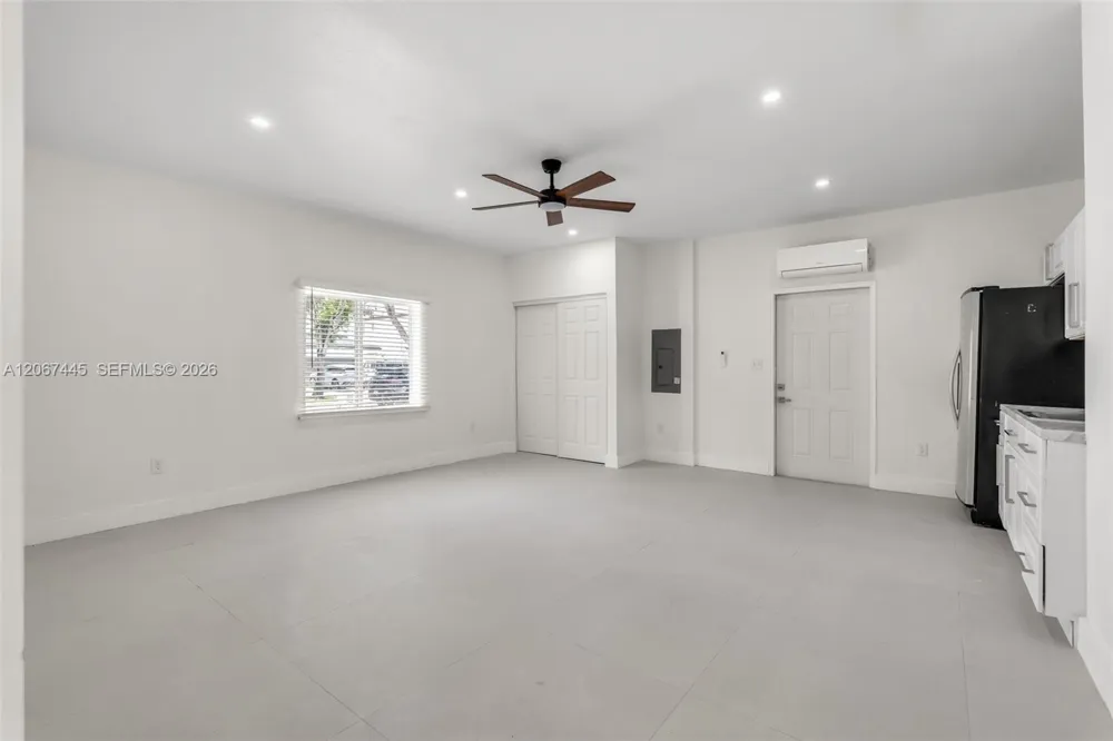 16362 SW 53rd Ter Miami, FL 33185