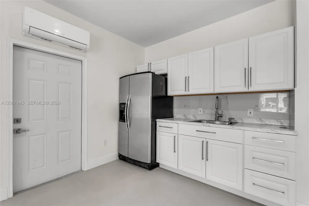16362 SW 53rd Ter Miami, FL 33185