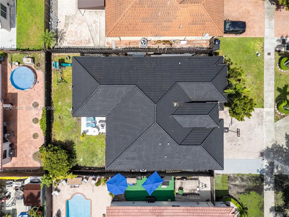 16362 SW 53rd Ter Miami, FL 33185