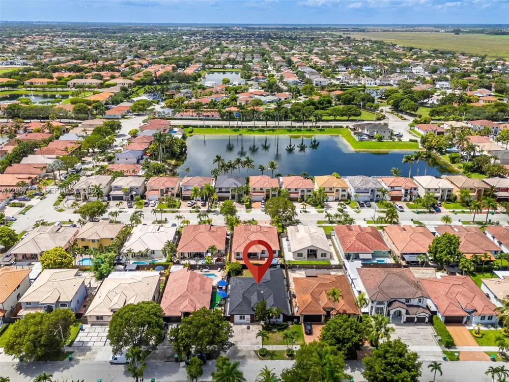 16362 SW 53rd Ter Miami, FL 33185
