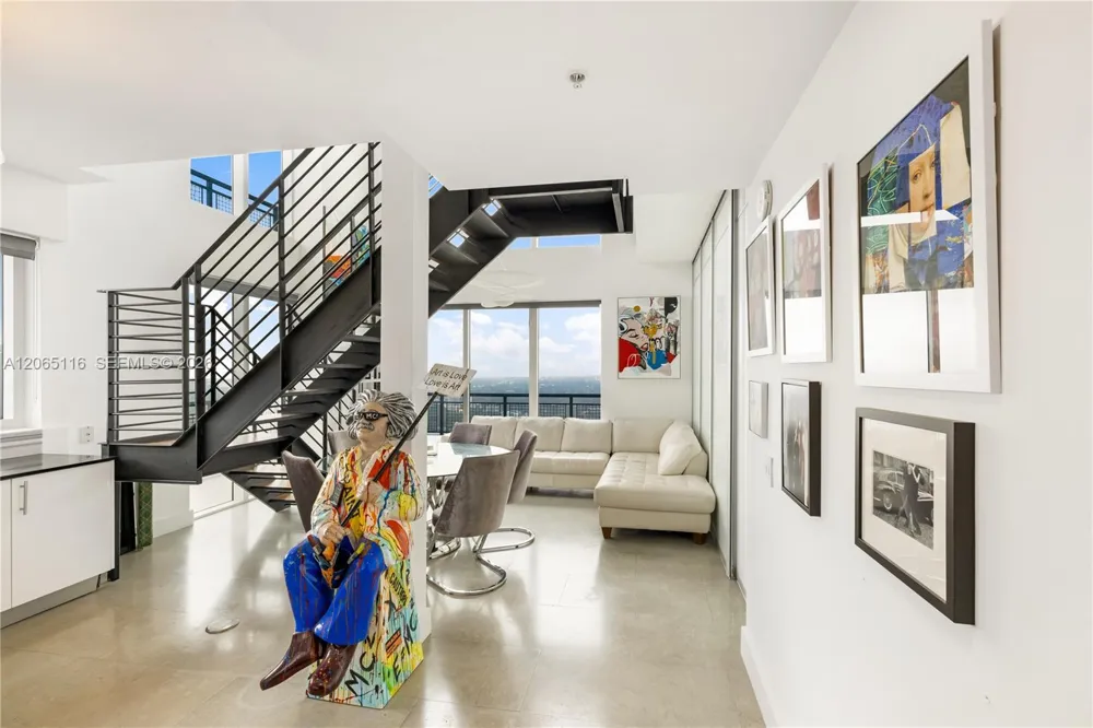 60 SW 13th St #4001 Miami, FL 33130
