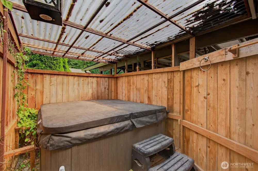 236 Laverne Drive Kalama, WA 98625