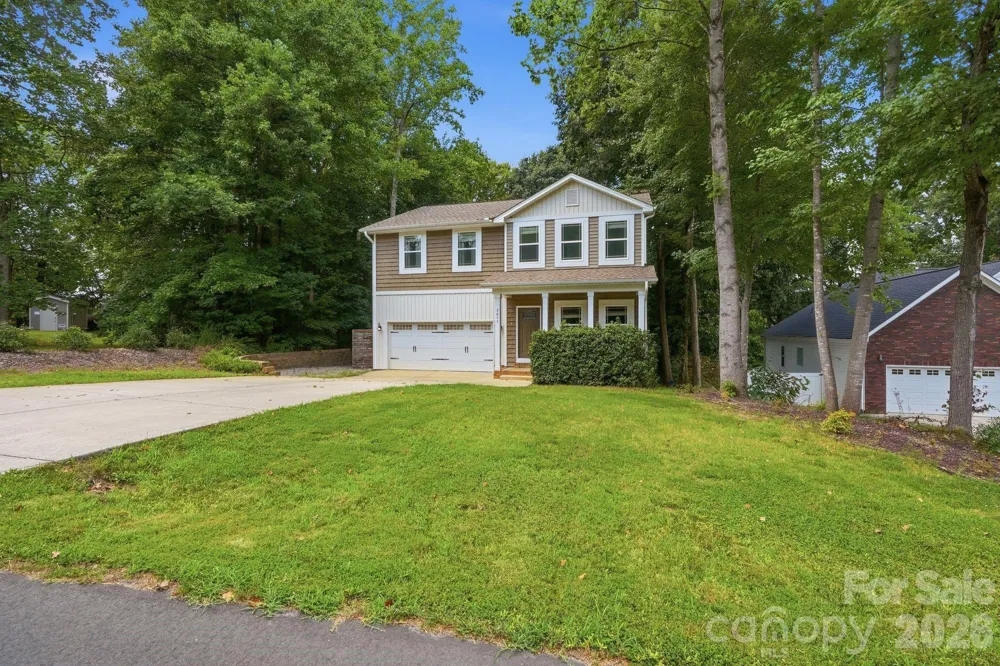 3675 W Bay Drive Sherrills Ford, NC 28673