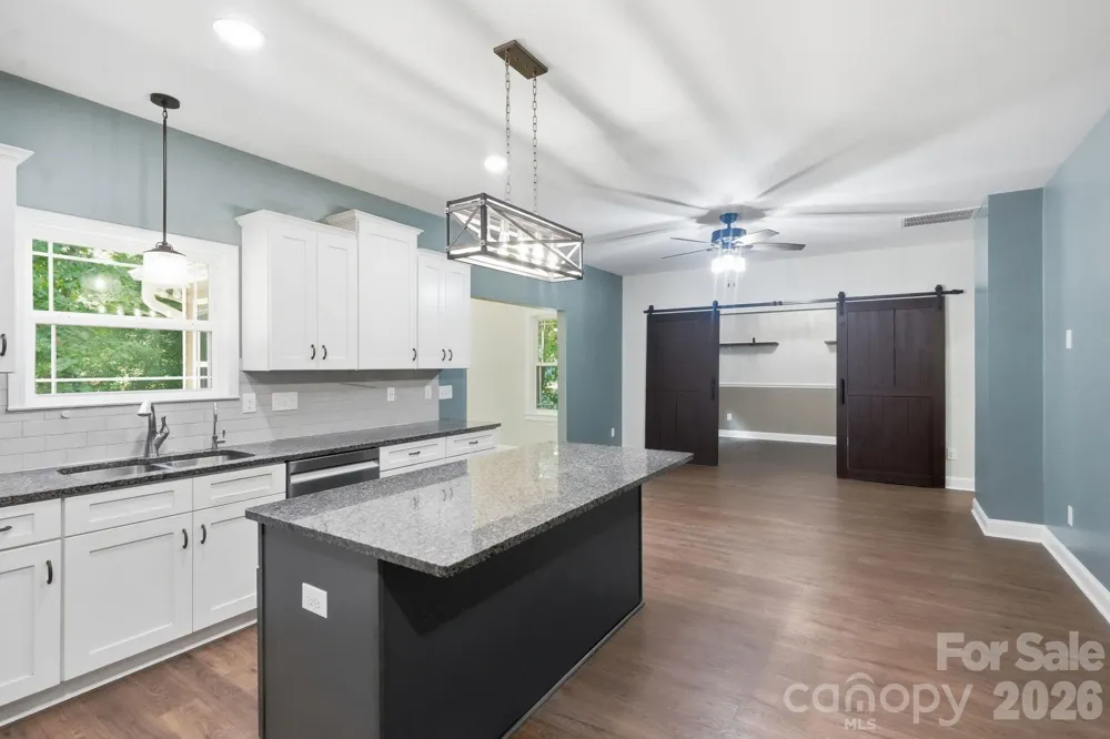 3675 W Bay Drive Sherrills Ford, NC 28673