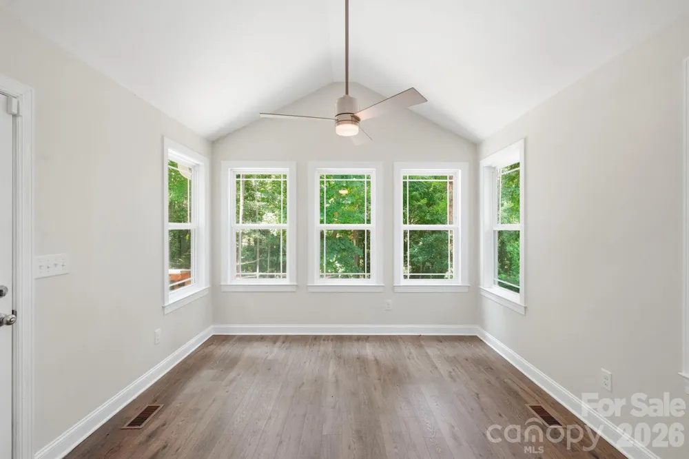 3675 W Bay Drive Sherrills Ford, NC 28673